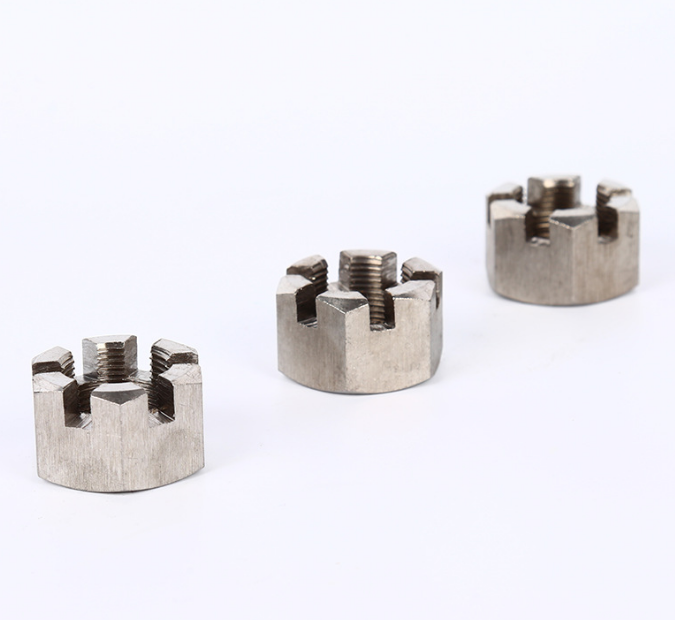 S304 Hex Slotted Nut DIN 935 Stainless Steel Castle Nut M5 M6 M8 M10 Precision Machined Slotted Nut for Industrial Fastening